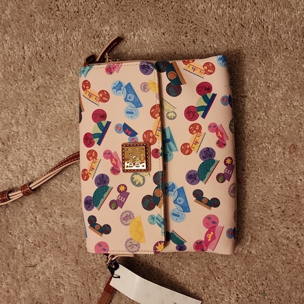Dooney and bourke